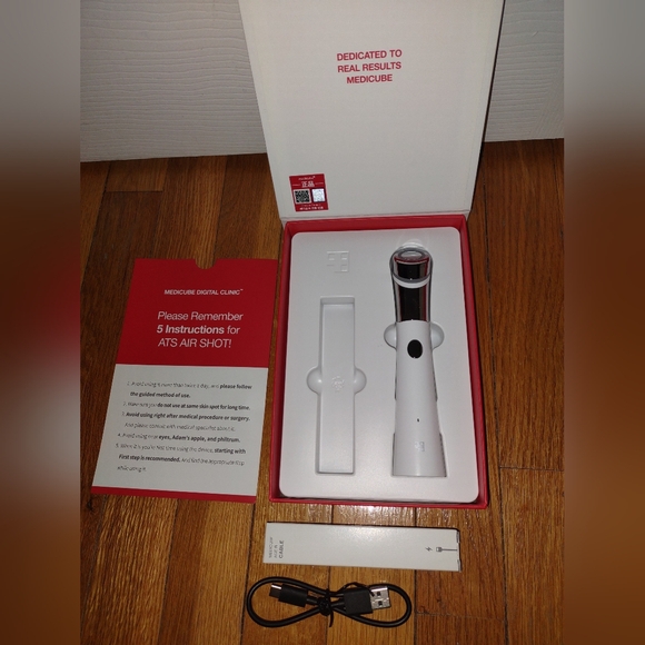 Medicube Other - Medicube AGE-R ATS Air Shot - Needle-Free Microneedling Device - Very Good